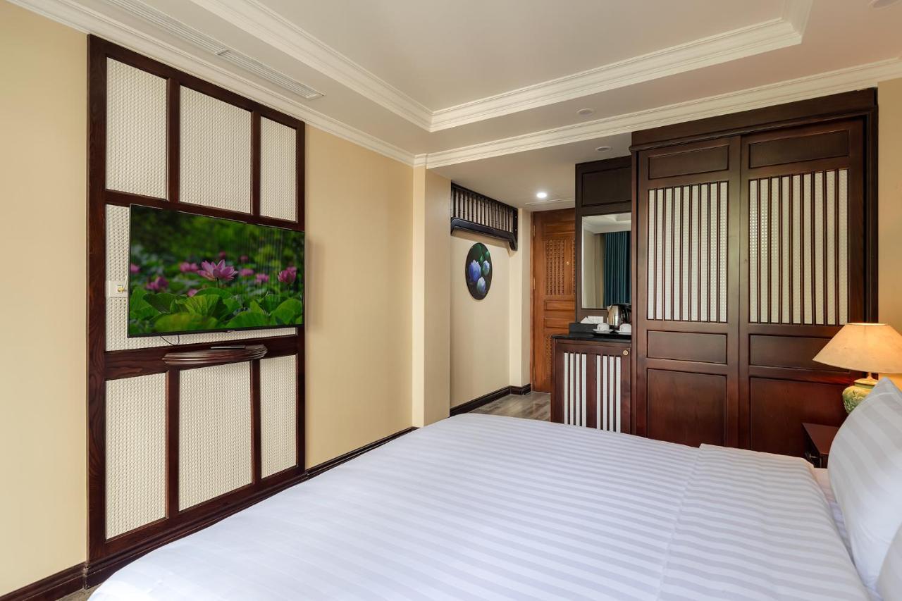Hanoi Golden Lotus Aman Hotel Exterior photo